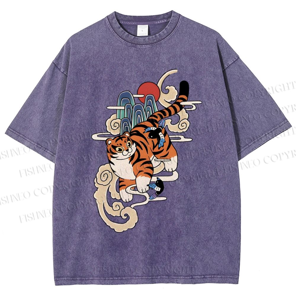 Unisex Japanese Tiger in Smog Printed Washed Tee