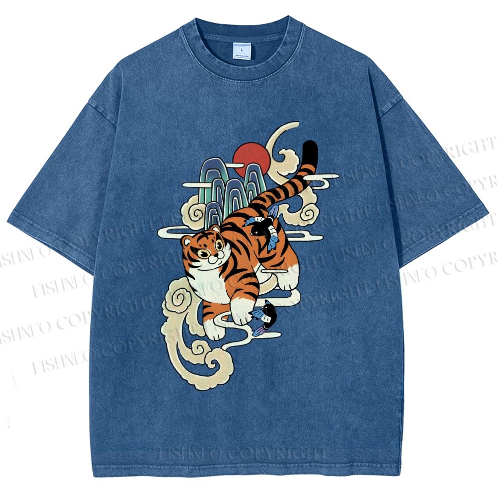 Unisex Japanese Tiger in Smog Printed Washed Tee