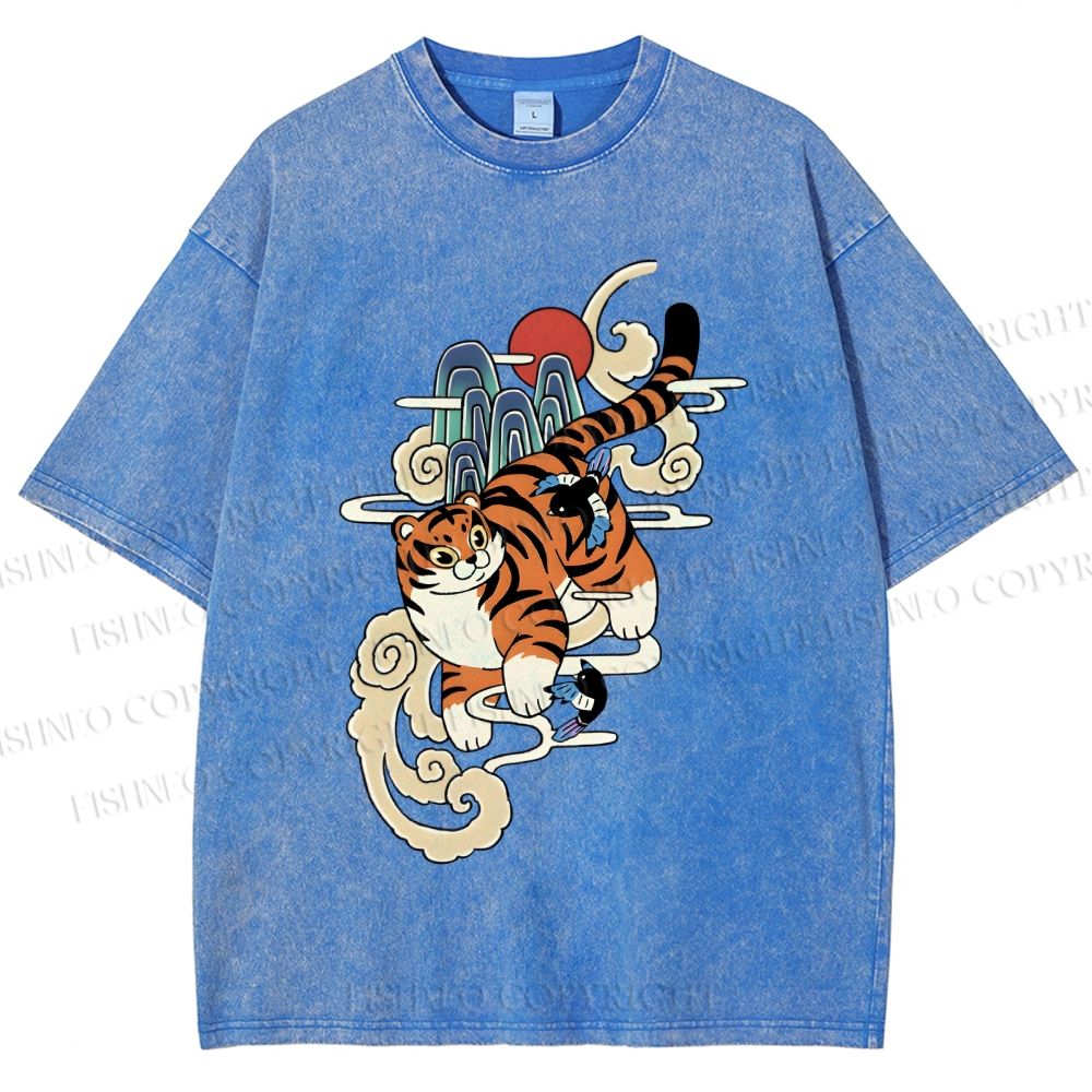 Unisex Japanese Tiger in Smog Printed Washed Tee