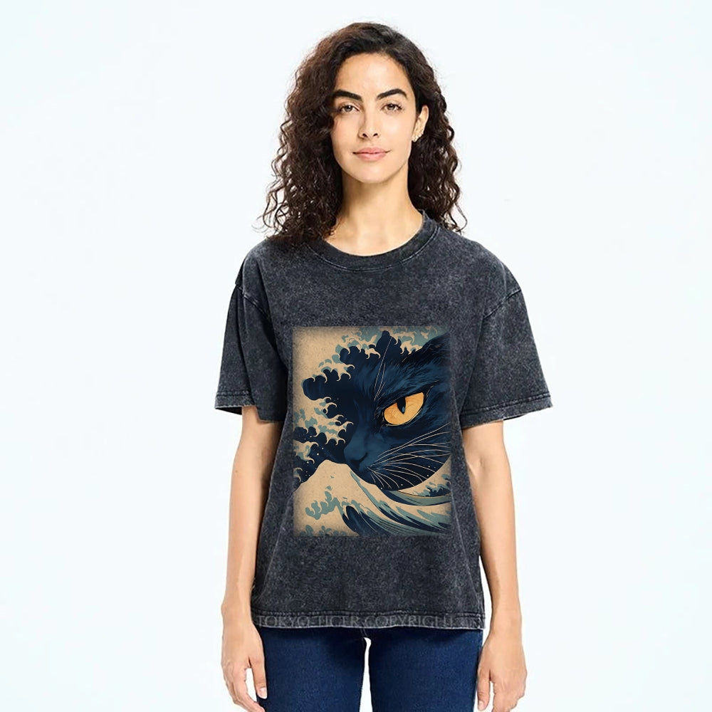 Cats in Japan's Giant Waves Vintage Washed T-shirt