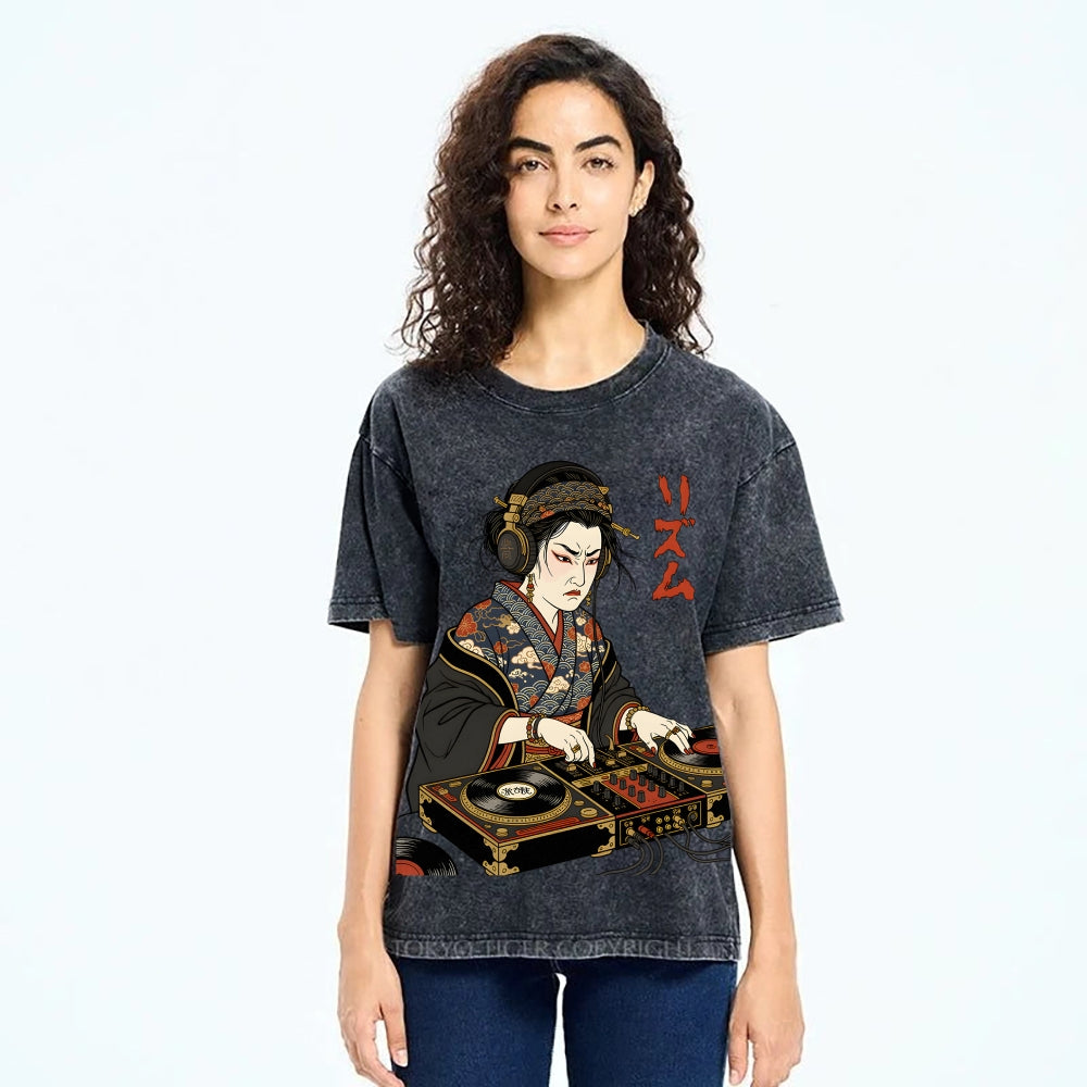 Unisex Geisha DJ Rhythm Printed Washed Tee