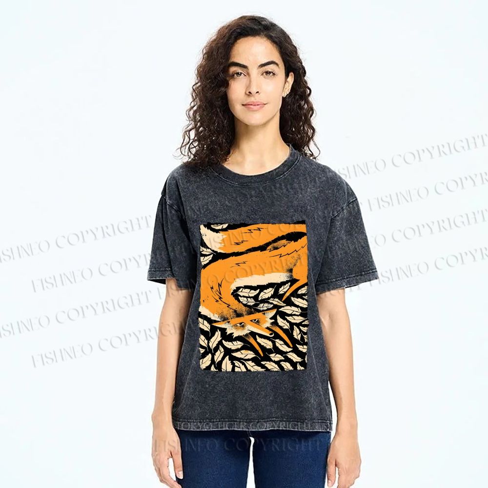 Unisex Fox in Leaves Printed Washed Tee