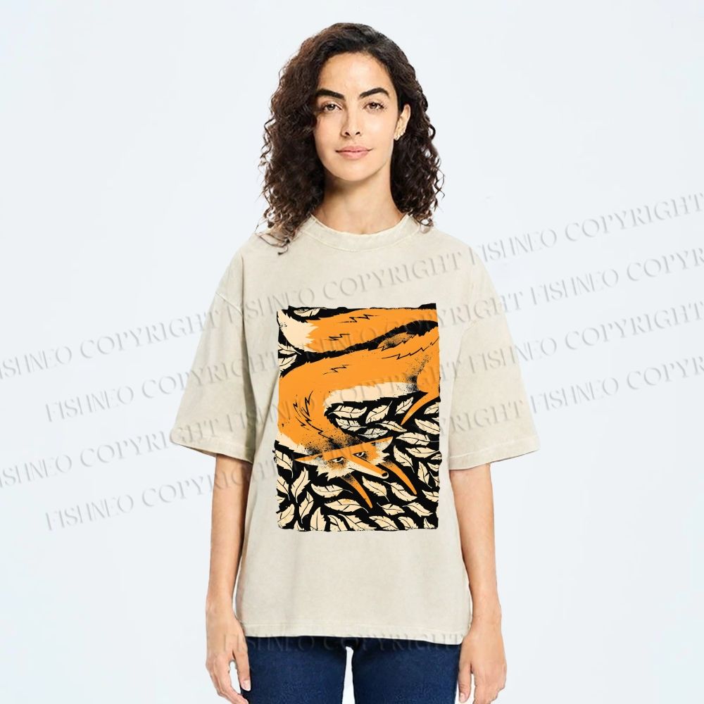 Unisex Fox in Leaves Printed Washed Tee