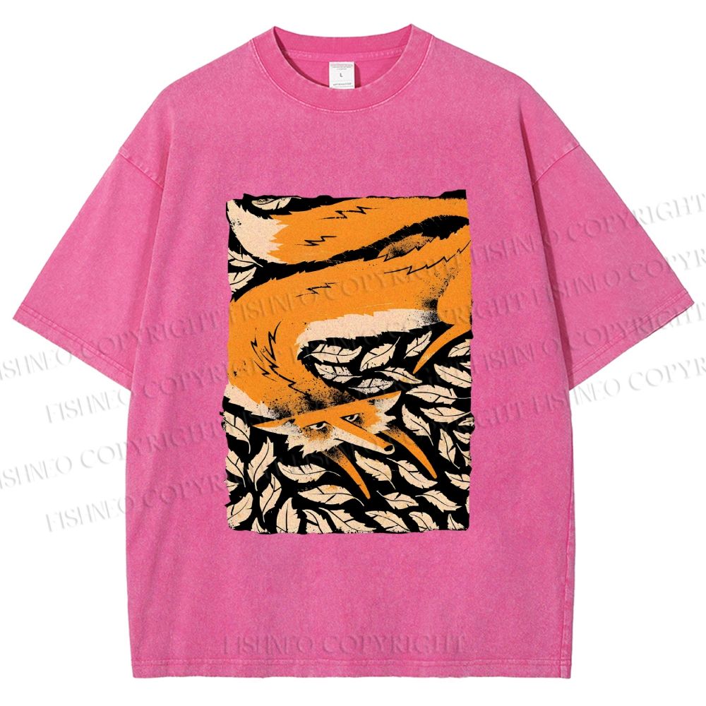 Unisex Fox in Leaves Printed Washed Tee