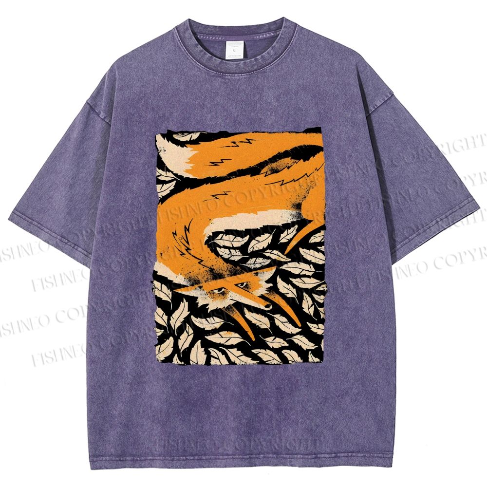 Unisex Fox in Leaves Printed Washed Tee
