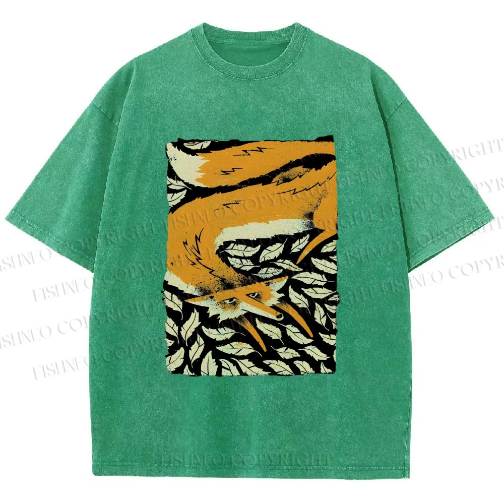 Unisex Fox in Leaves Printed Washed Tee
