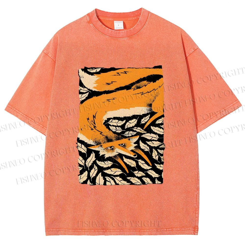 Unisex Fox in Leaves Printed Washed Tee