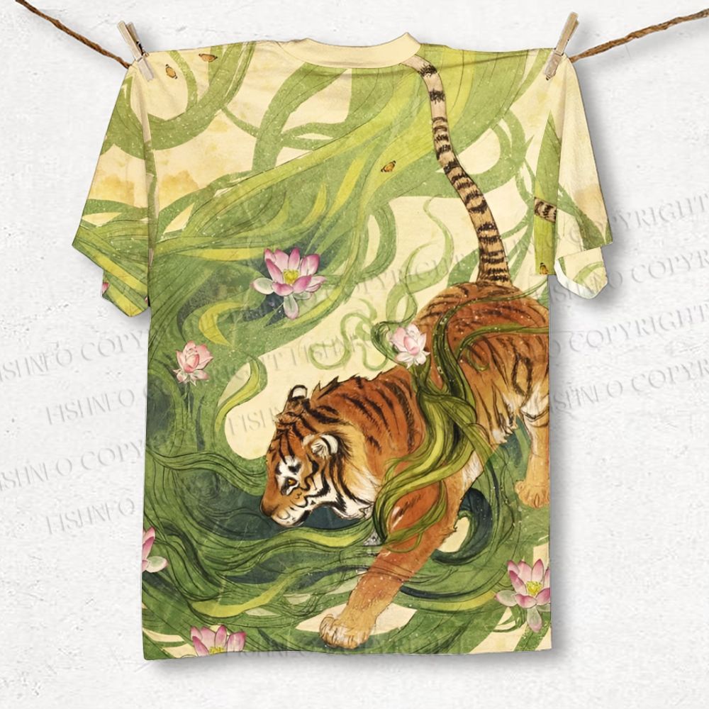Unisex Tiger in Grass Printed Classic T-shirt