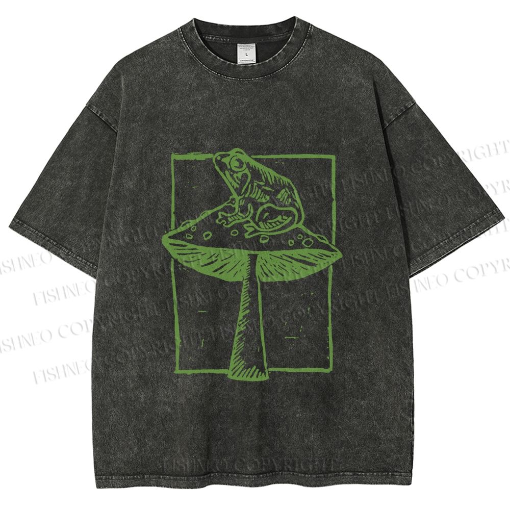 Unisex Vintage Frog on Mushroom Printed Washed Tee
