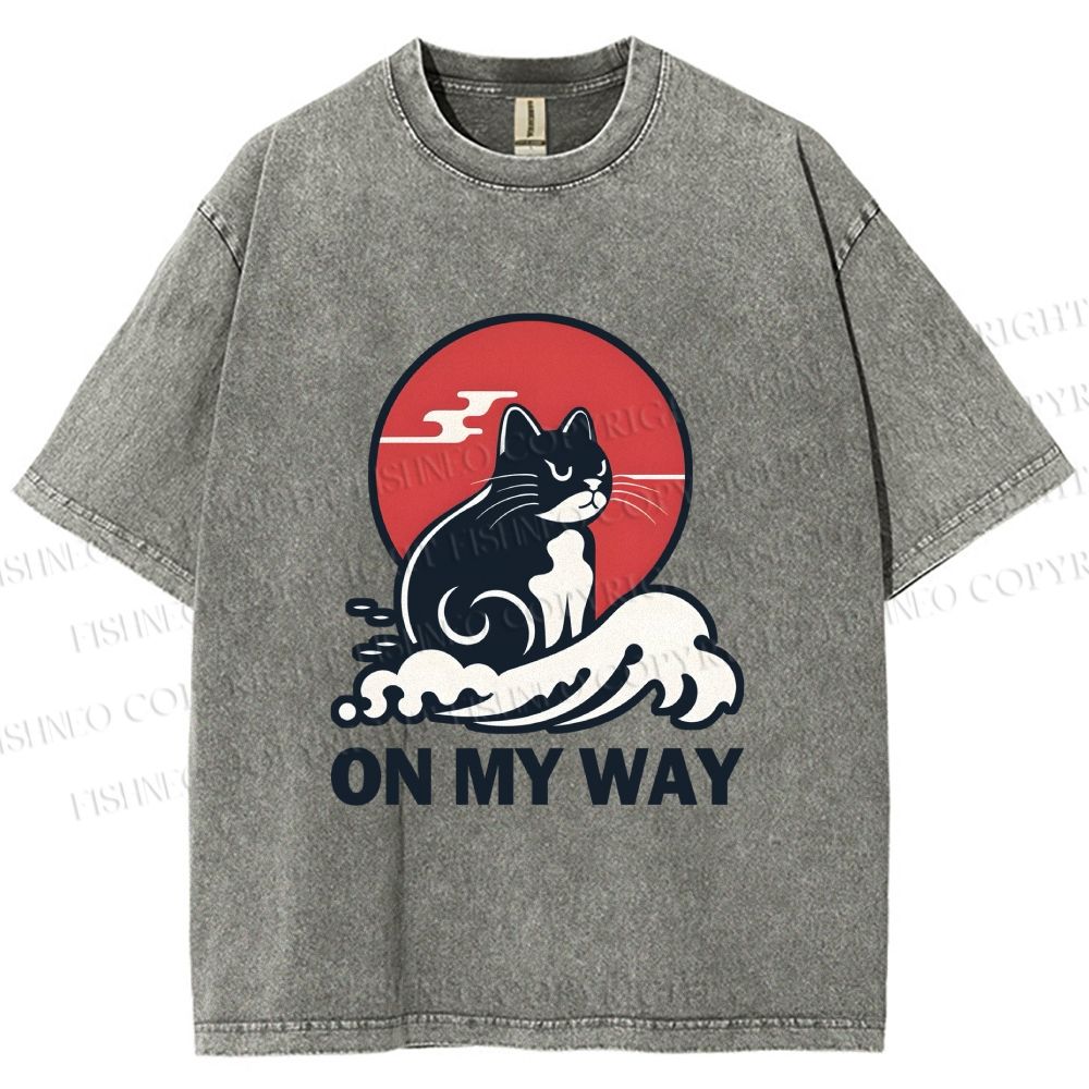 Unisex Cat in Wave On My Way Printed Washed Tee
