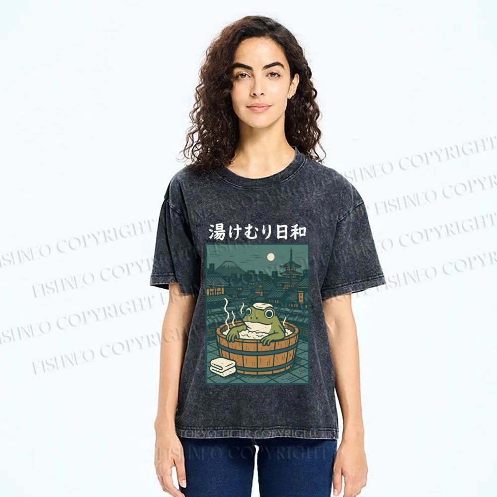Unisex Foggy Day Spa Toad Printed Washed Tee