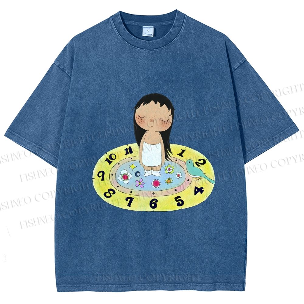 Unisex Yuy Standing on Clock Printed Washed Tee
