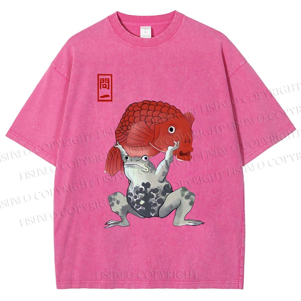 Unisex Frog Carrying A Red Fish Printed Washed Tee
