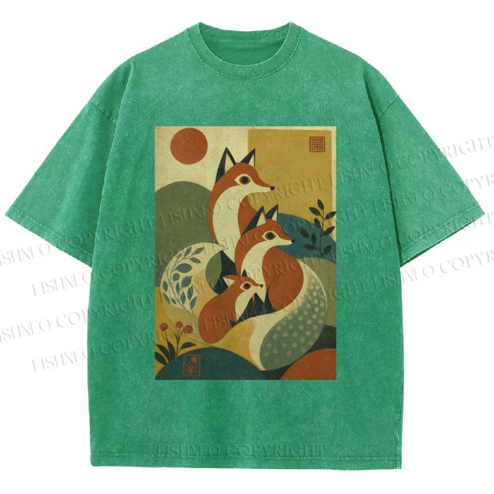 Unisex Vintage Fox Family in Mountain Printed Washed Tee