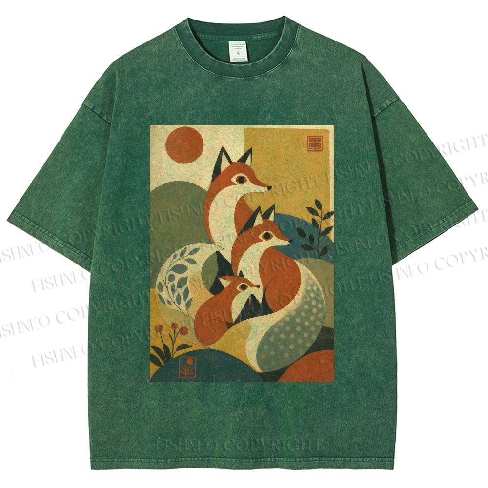 Unisex Vintage Fox Family in Mountain Printed Washed Tee