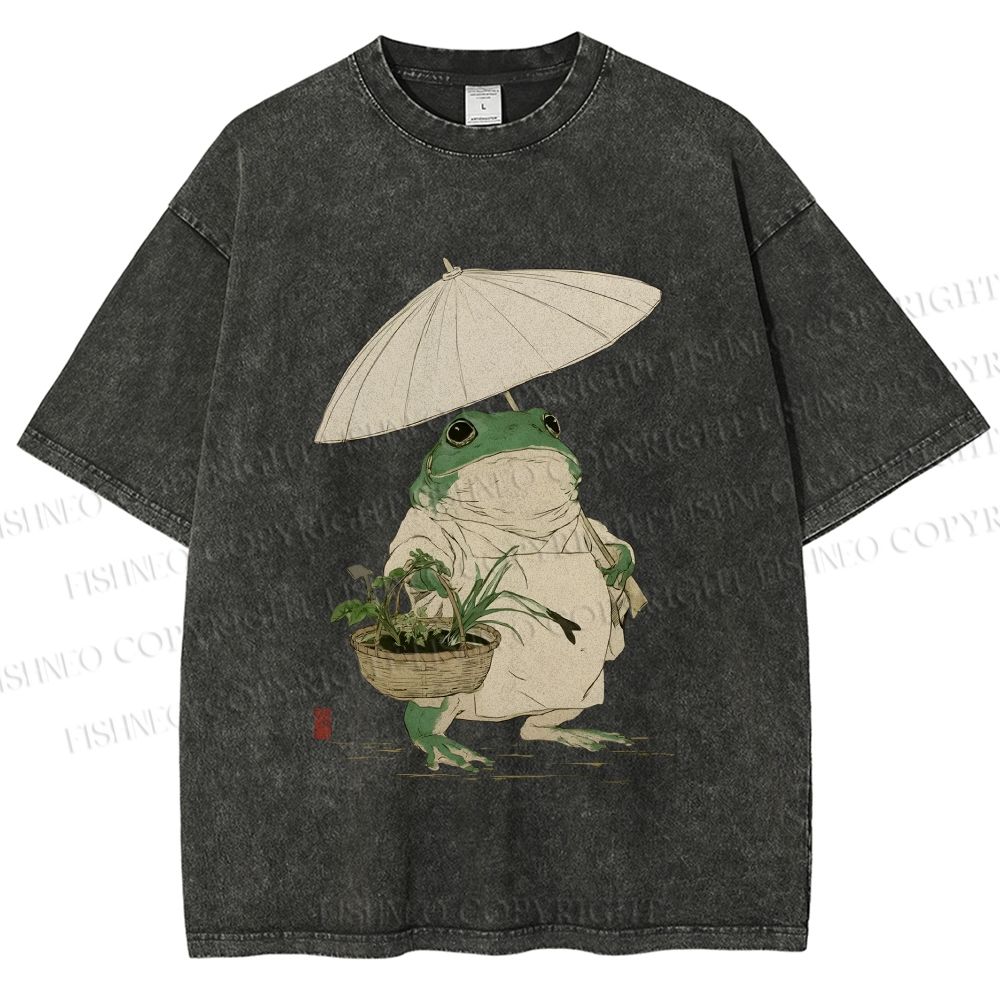 Unisex Holding An Umbrella Frog Printed Washed Tee