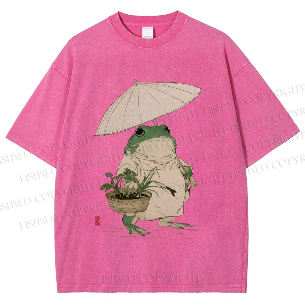 Unisex Holding An Umbrella Frog Printed Washed Tee