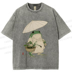 Unisex Holding An Umbrella Frog Printed Washed Tee