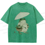 Unisex Holding An Umbrella Frog Printed Washed Tee
