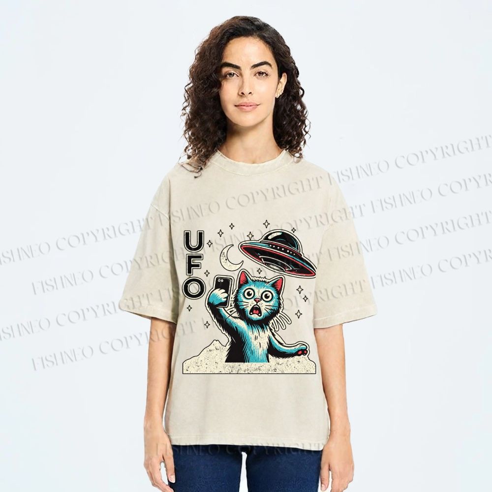 Unisex Retrom Cat UFO Printed Washed Tee