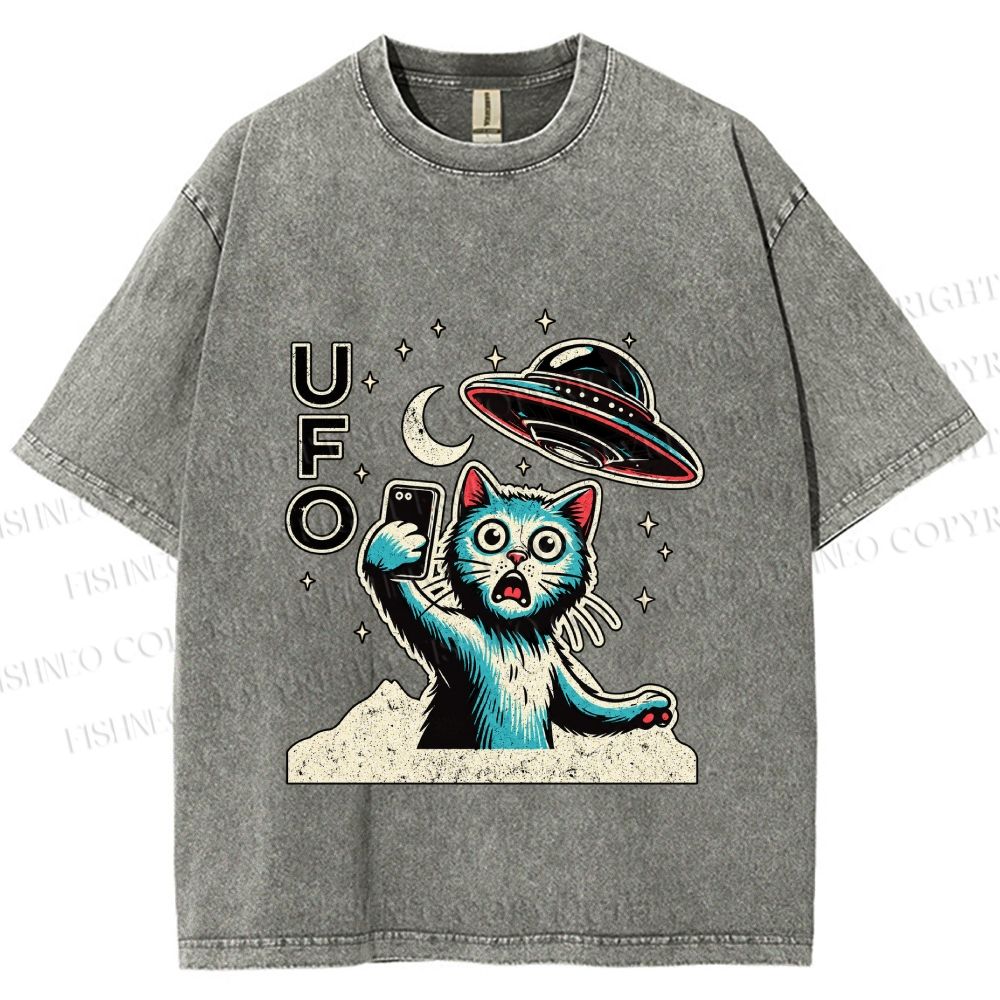 Unisex Retrom Cat UFO Printed Washed Tee