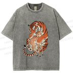 Unisex Vintage Ukiyo-e Tiger Holding a Deer Printed Washed Tee