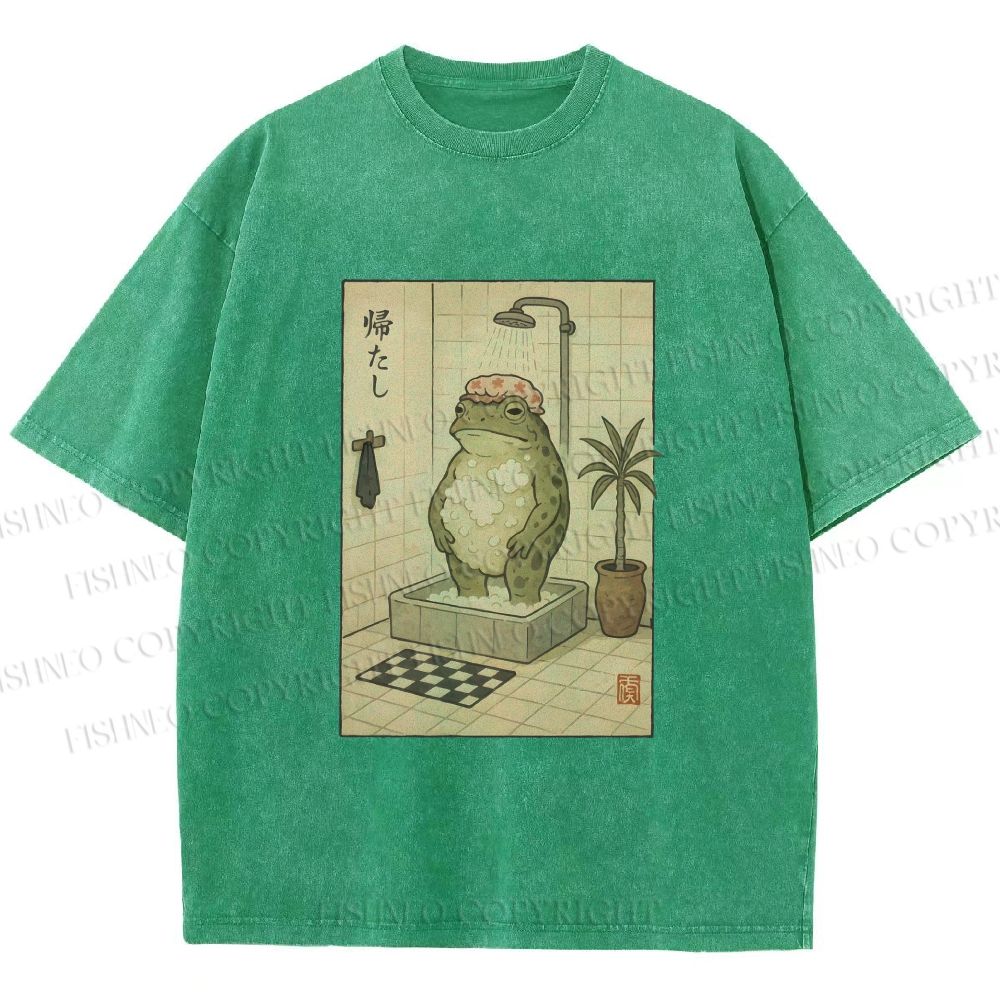 Unisex Frog In Shower With Bath Cap Printed Washed Tee