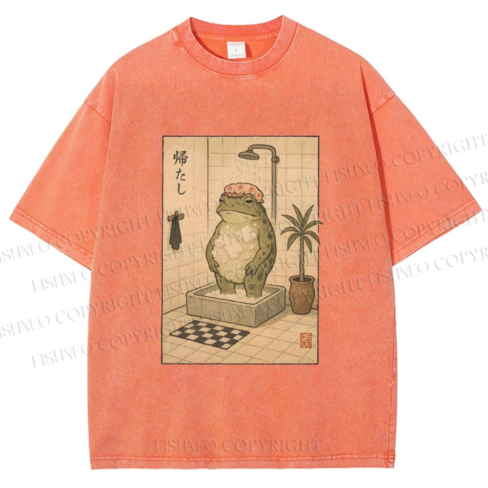 Unisex Frog In Shower With Bath Cap Printed Washed Tee