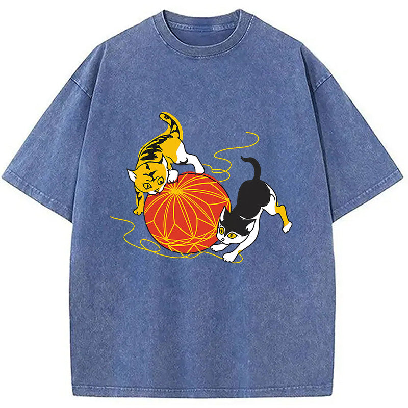 Neko Playing Cat Washed T-Shirt