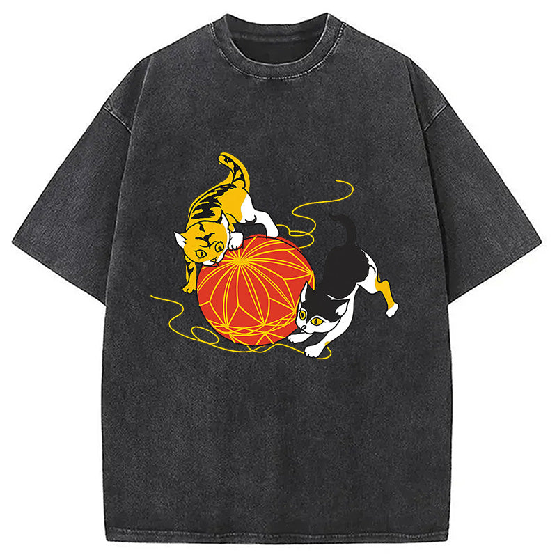 Neko Playing Cat Washed T-Shirt