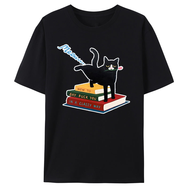Cat standing on books Classic T-Shirt