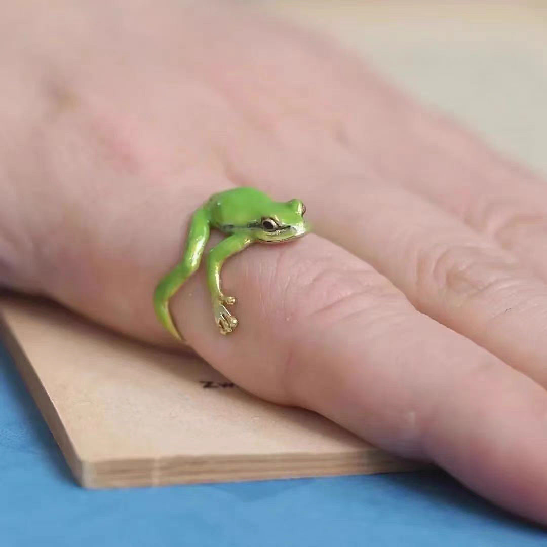 Green funny frog ring