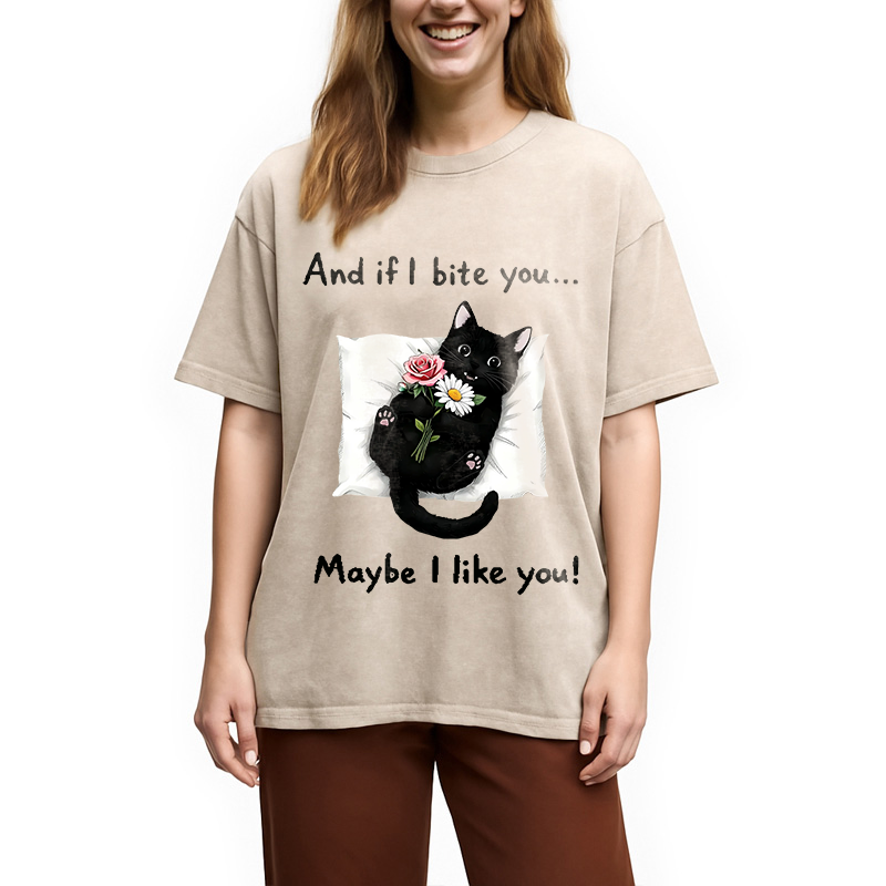 Cat's Expression Of Love Washed T-Shirt