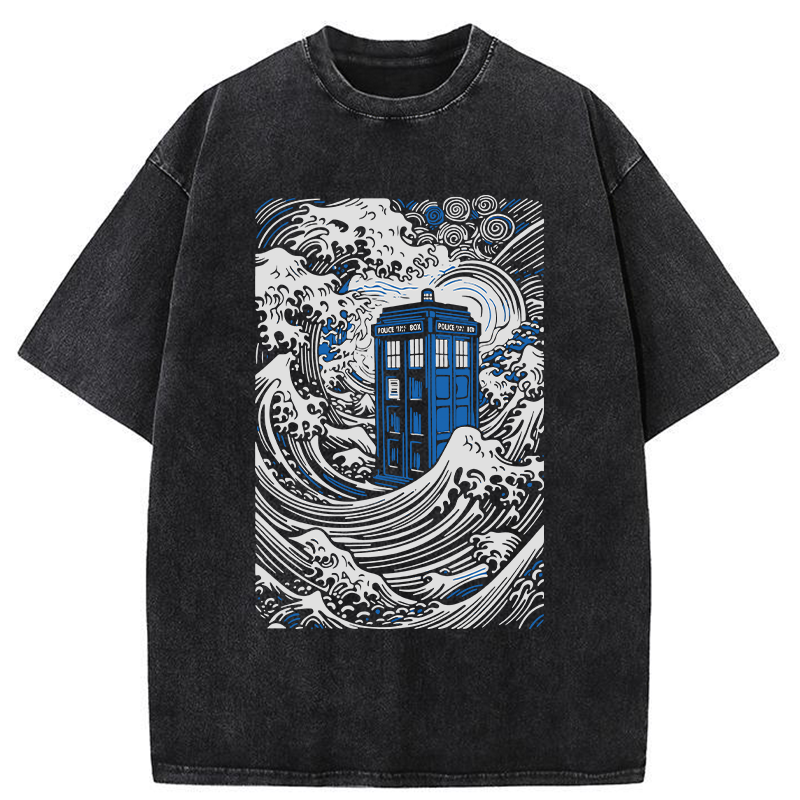 The Great Wave Off Tardis Washed T-Shirt
