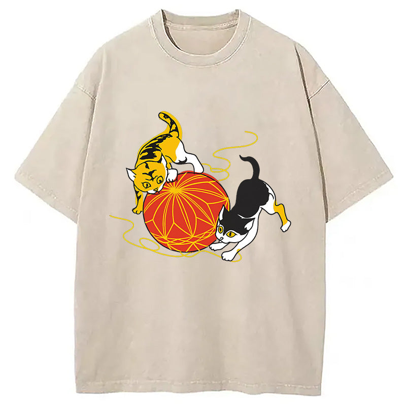 Neko Playing Cat Washed T-Shirt