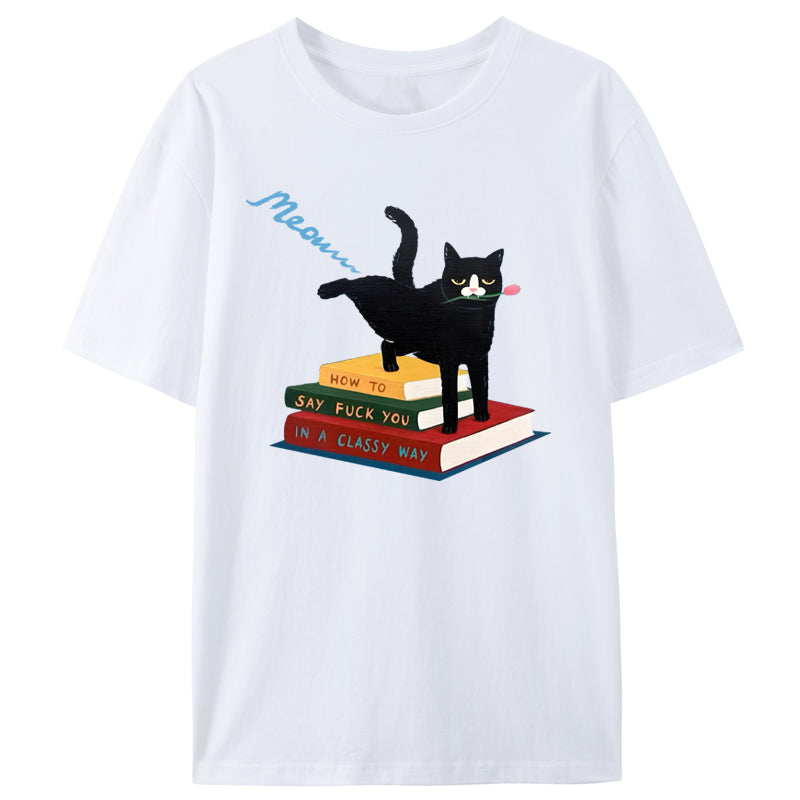 Cat standing on books Classic T-Shirt