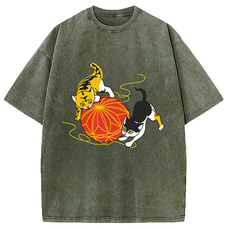 Neko Playing Cat Washed T-Shirt