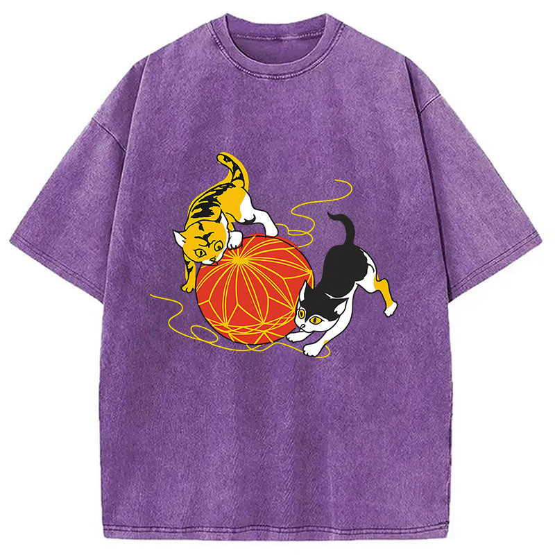 Neko Playing Cat Washed T-Shirt