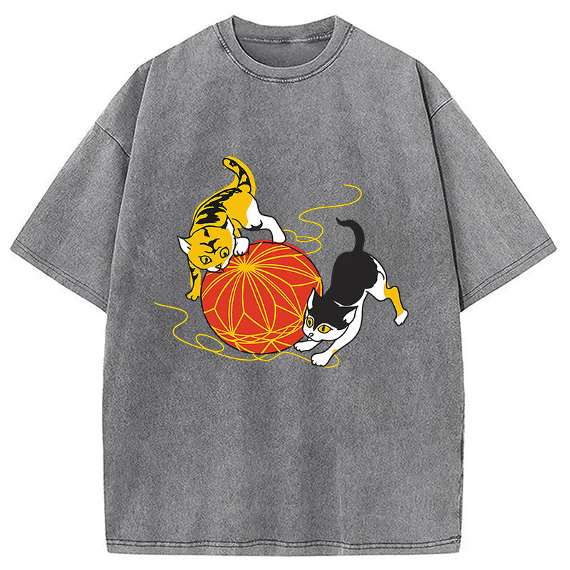 Neko Playing Cat Washed T-Shirt