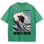 Black Cat Great Wave Vintage Wash Japanese Design T-Shirt