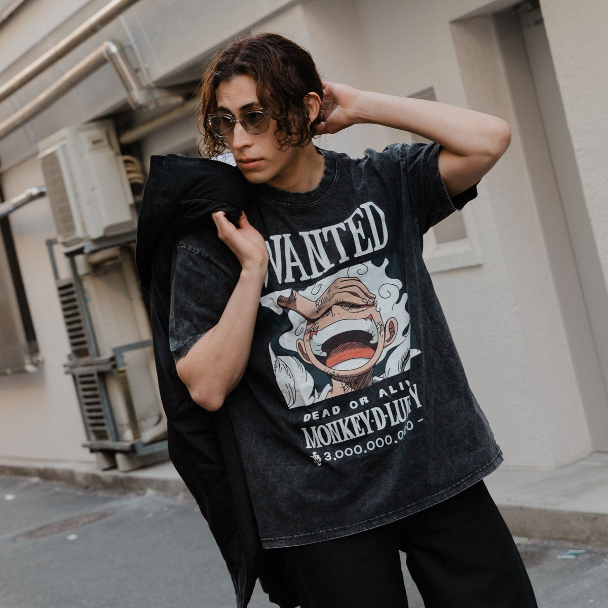 Unisex GEAR 5 BOUNTY POSTER Printed Washed Tee
