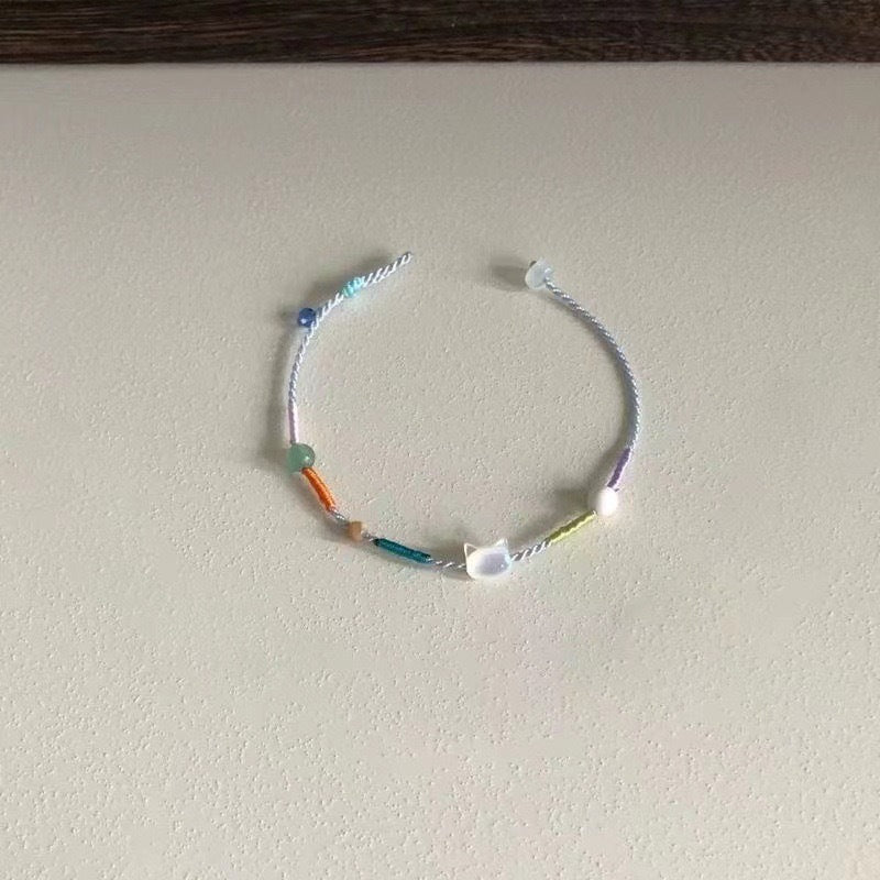 Kitten-themed colored bracelet